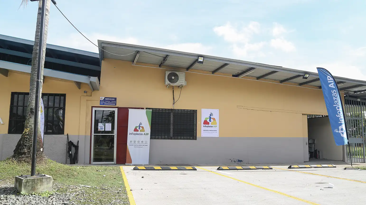 <strong>La Radial #595</strong>