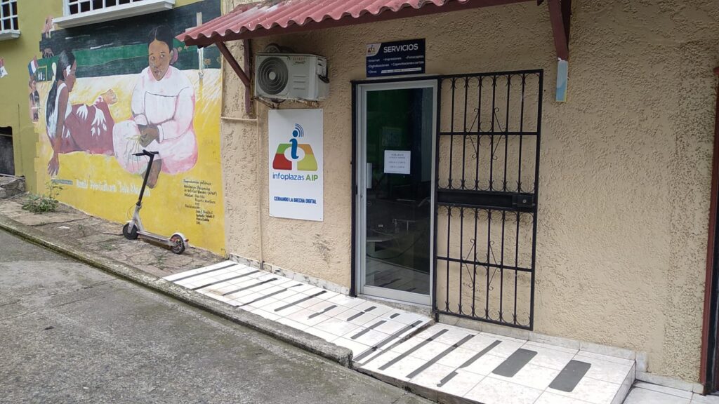 <strong>Taboga #121</strong>